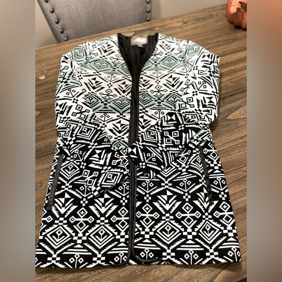 Love 21 Blazer Jacket Black Green Geometric Open Lined Collarless Work Size XS - Picture 9 of 11